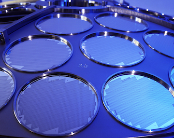 Array of semiconductor wafers